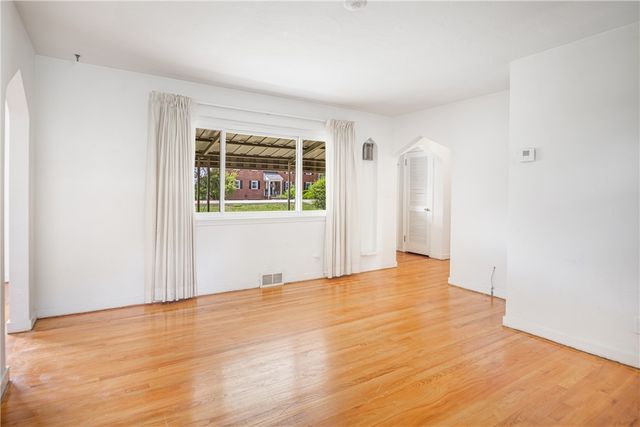 1580 Anderson Rd, Shaler, PA 15209