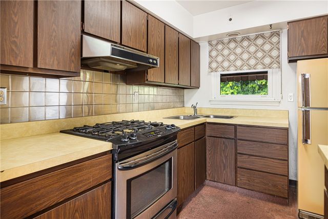 1580 Anderson Rd, Shaler, PA 15209