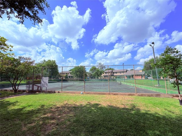 9611 Blue Creek LN, Austin, TX 78758