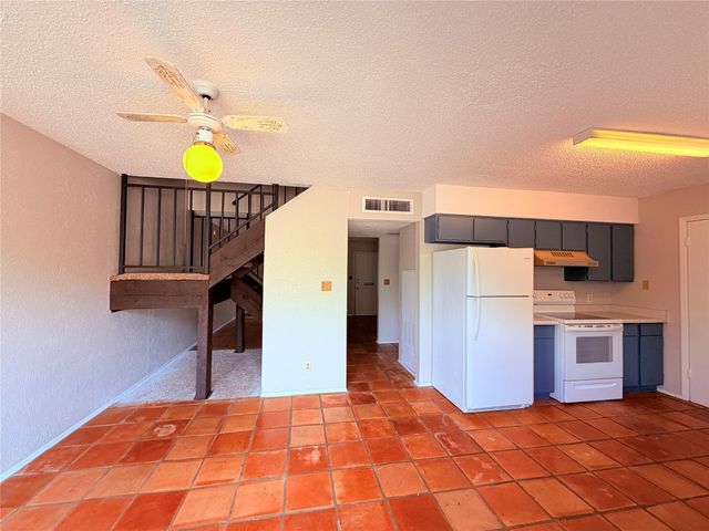 9611 Blue Creek LN, Austin, TX 78758