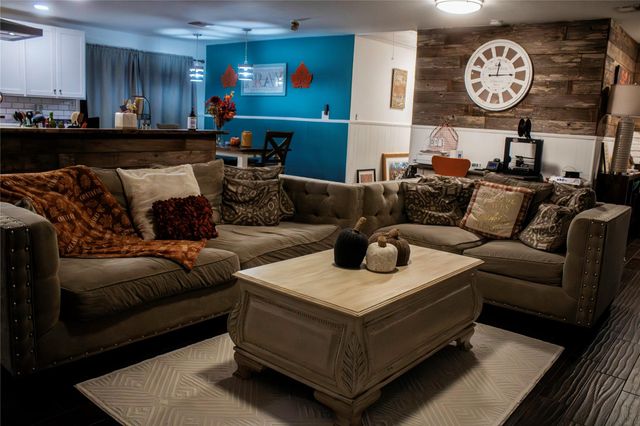 2703 Aspen Drive, Rosenberg, TX 77471