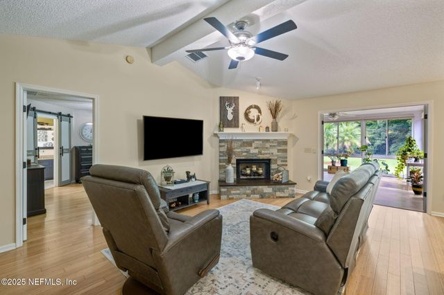 4437 HOLLYGATE Court, Jacksonville, FL 32258