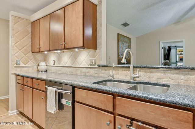 4437 HOLLYGATE Court, Jacksonville, FL 32258