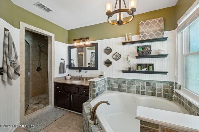 4437 HOLLYGATE Court, Jacksonville, FL 32258