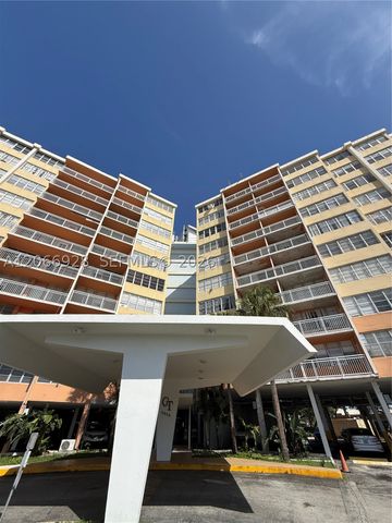 2025 NE 164th St 707, North Miami Beach, FL 33162