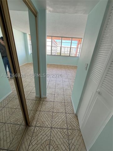 2025 NE 164th St 707, North Miami Beach, FL 33162