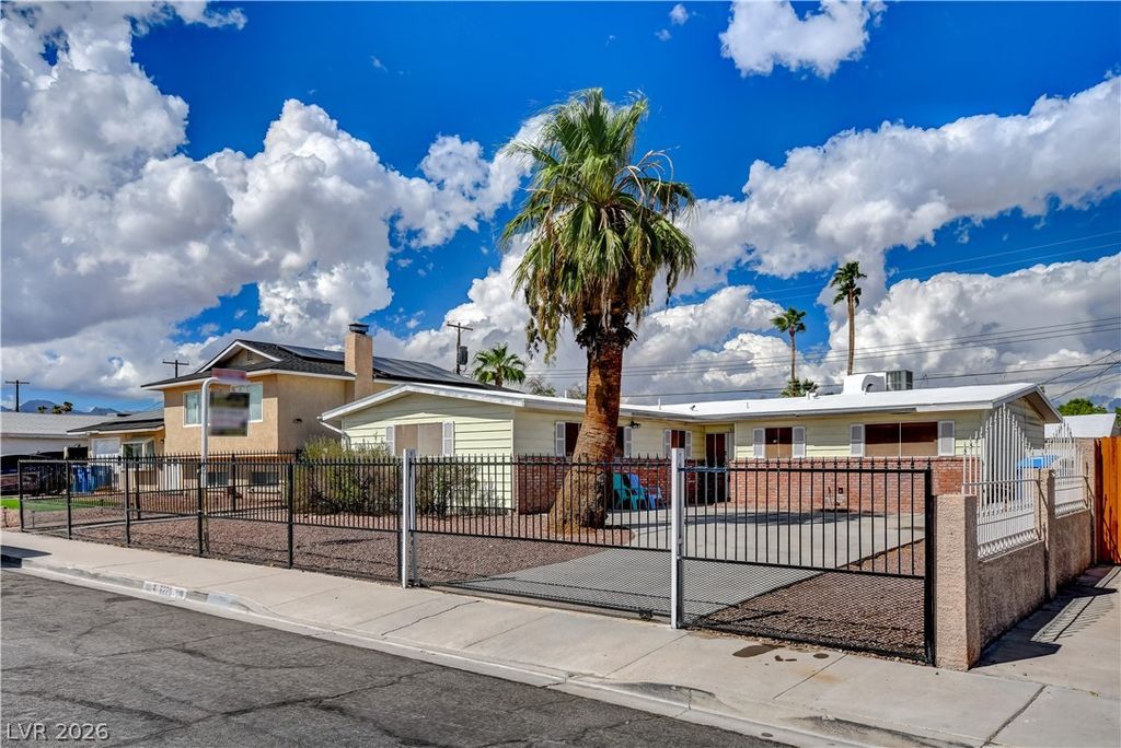 6220 Shawnee Avenue, Las Vegas, NV 89107 — photo 3