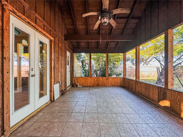 540 FERN AVENUE, Tavares, FL 32778