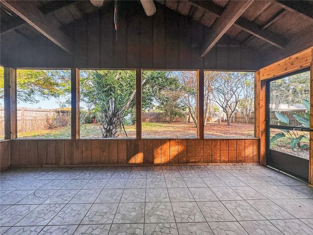 540 FERN AVENUE, Tavares, FL 32778