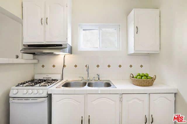 3467 Veteran Avenue, Los Angeles, CA 90034