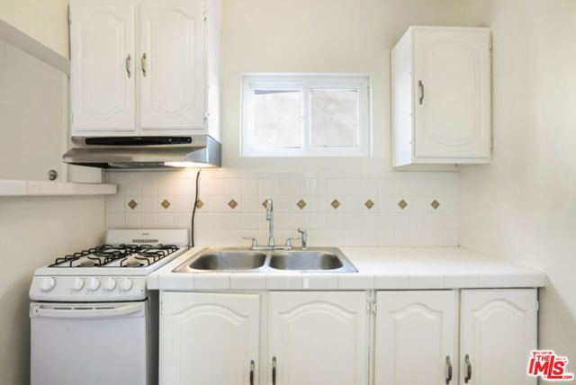 3467 Veteran Avenue, Los Angeles, CA 90034