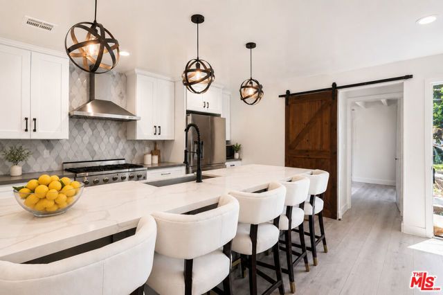 3467 Veteran Avenue, Los Angeles, CA 90034