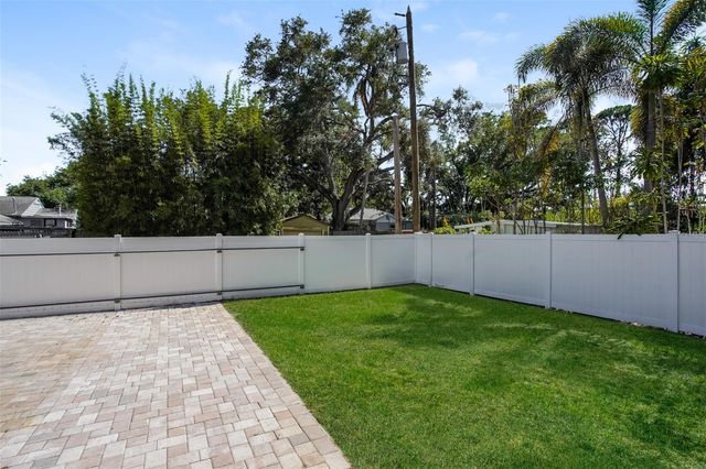 1922 20TH AVENUE N, St Petersburg, FL 33713
