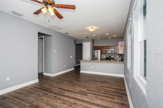1922 20TH AVENUE N, St Petersburg, FL 33713
