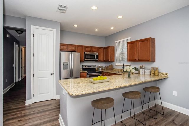 1922 20TH AVENUE N, St Petersburg, FL 33713