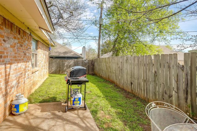 1025 Irene Street, Burleson, TX 76028