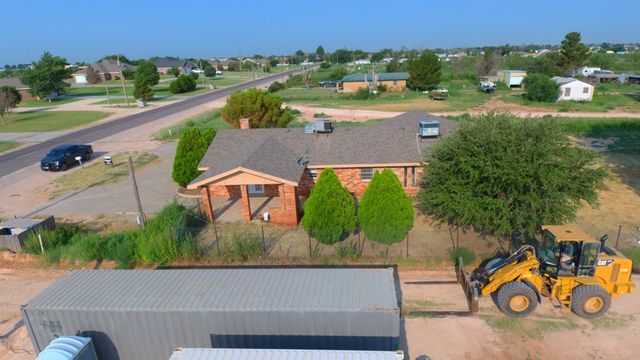 901 E County Rd 140, Midland, TX 79706