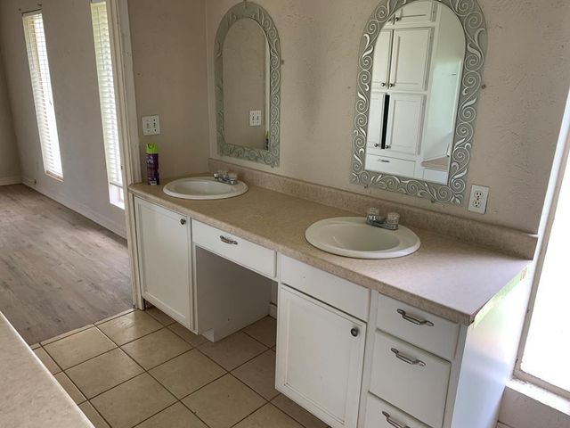 901 E County Rd 140, Midland, TX 79706