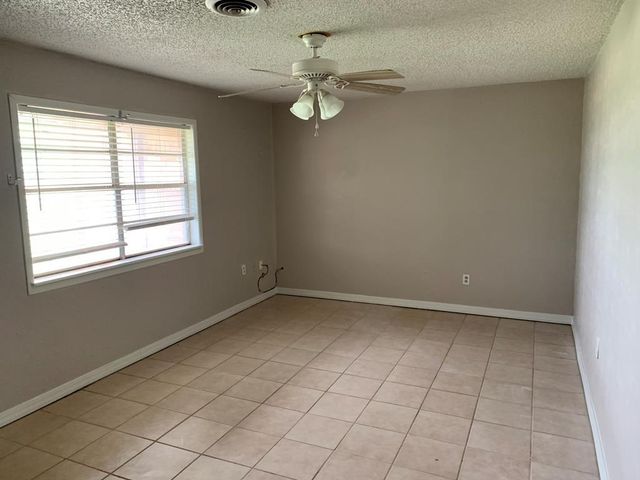 901 E County Rd 140, Midland, TX 79706