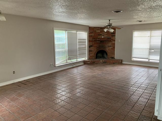 901 E County Rd 140, Midland, TX 79706