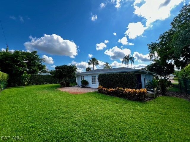 321 Burning Tree DR, Naples, FL 34105