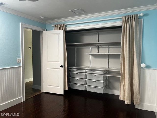 321 Burning Tree DR, Naples, FL 34105