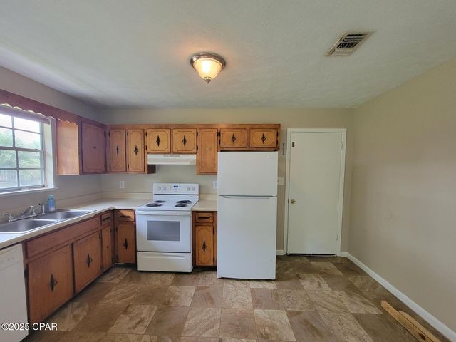 6321 Olokee Street, Callaway, FL 32404