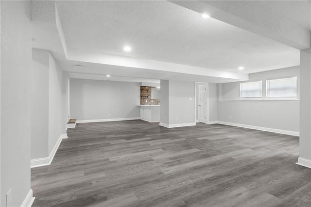 12548 W 82nd Terrace, Lenexa, KS 66215