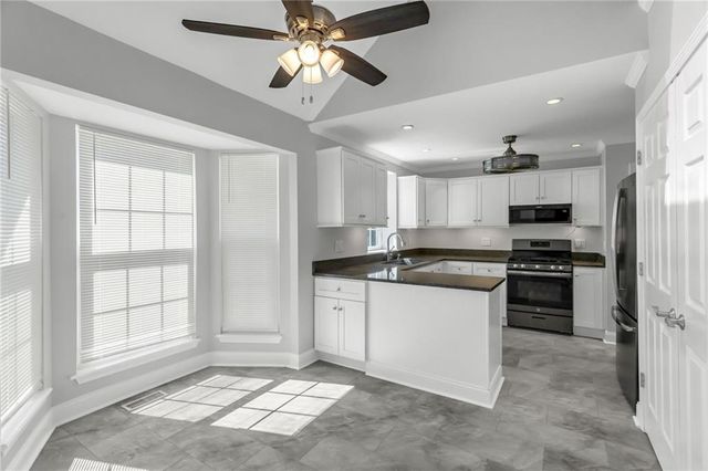 12548 W 82nd Terrace, Lenexa, KS 66215