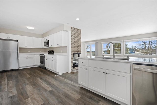 W191S7367 Shore LANE, Muskego, WI 53150