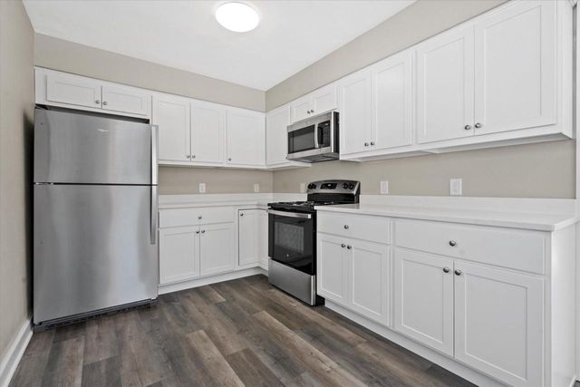 W191S7367 Shore LANE, Muskego, WI 53150