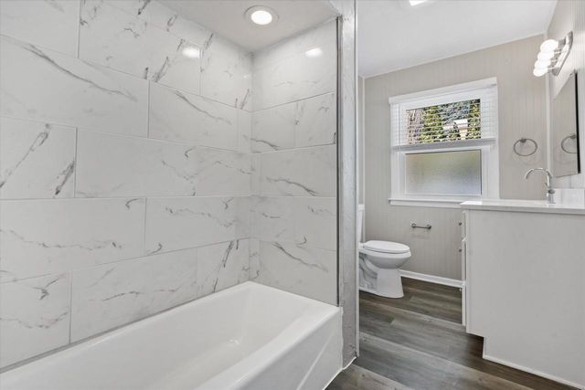 W191S7367 Shore LANE, Muskego, WI 53150