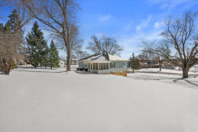 W191S7367 Shore LANE, Muskego, WI 53150