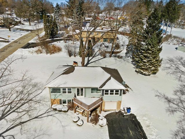 W191S7367 Shore LANE, Muskego, WI 53150