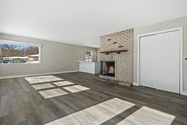 W191S7367 Shore LANE, Muskego, WI 53150