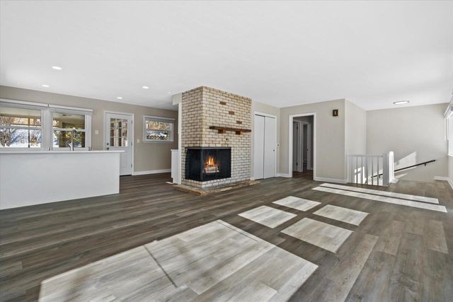 W191S7367 Shore LANE, Muskego, WI 53150