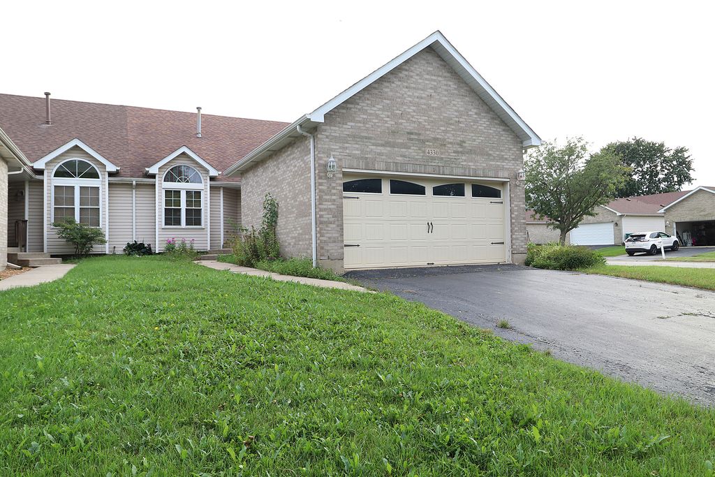 4330 River Glen Drive, Joliet, IL 60431