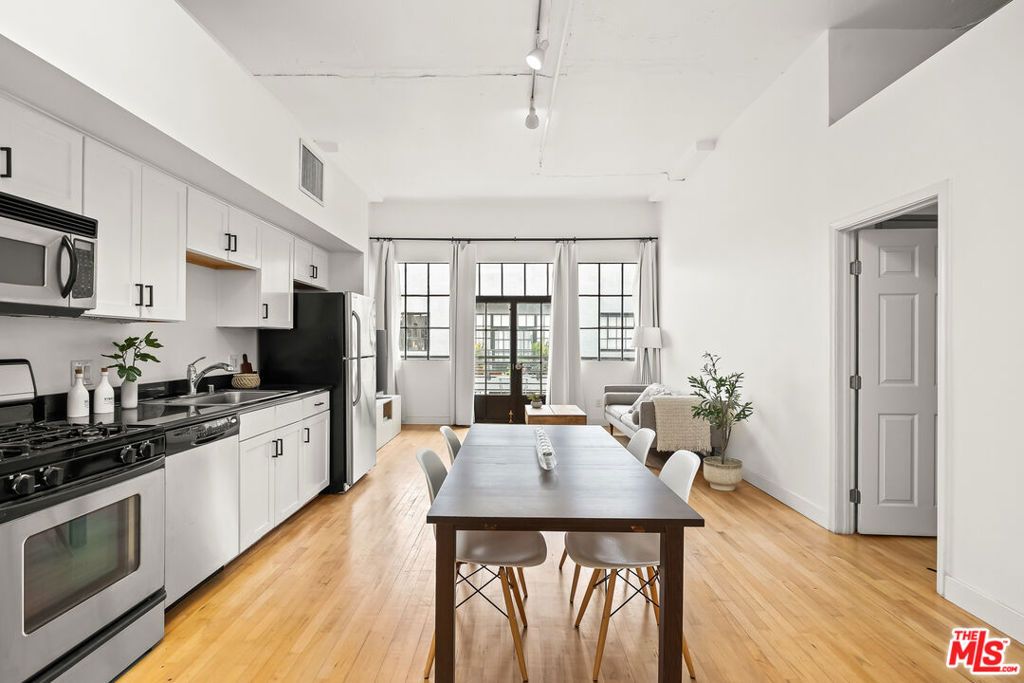 420 S San Pedro Street 628, Los Angeles, CA 90013 — photo 2