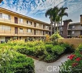 8505 Columbus Avenue 315, North Hills, CA 91343