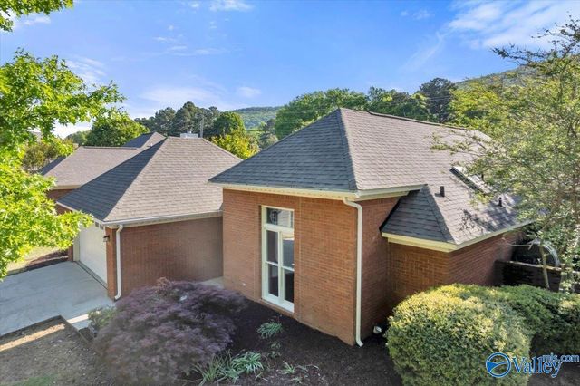 1808 Edgemere Court SE, Huntsville, AL 35803