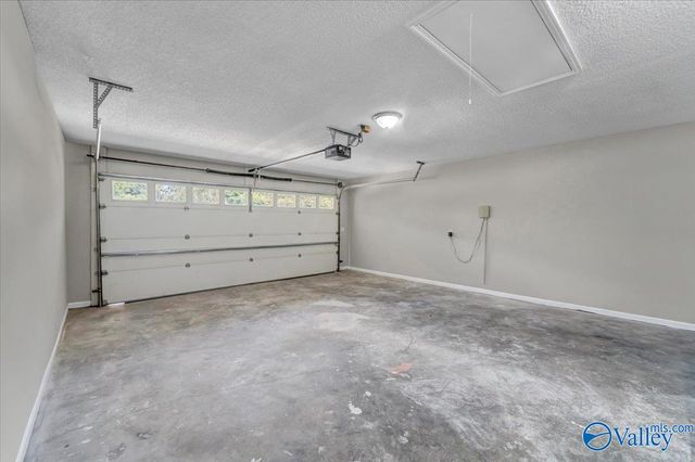 1808 Edgemere Court SE, Huntsville, AL 35803