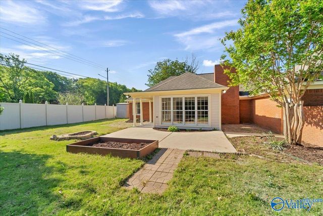 1808 Edgemere Court SE, Huntsville, AL 35803