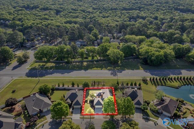 1808 Edgemere Court SE, Huntsville, AL 35803