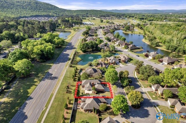 1808 Edgemere Court SE, Huntsville, AL 35803