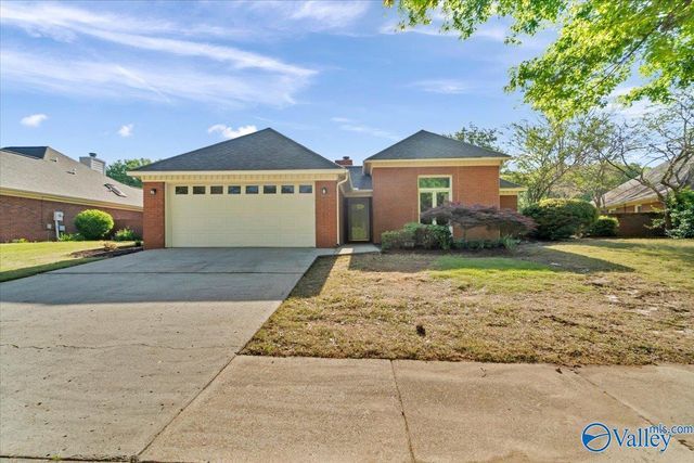 1808 Edgemere Court SE, Huntsville, AL 35803