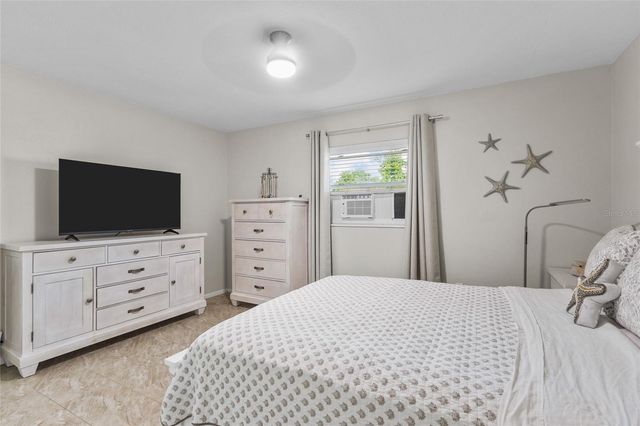 3015 SOUTHERN PARKWAY W, Bradenton, FL 34205