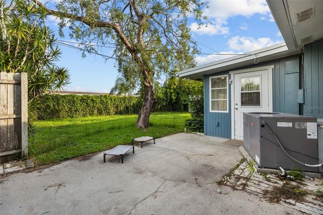 3015 SOUTHERN PARKWAY W, Bradenton, FL 34205