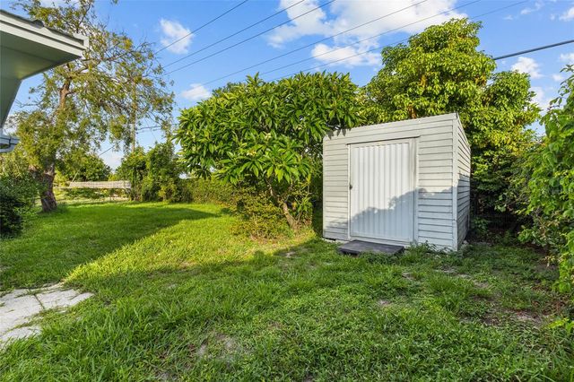 3015 SOUTHERN PARKWAY W, Bradenton, FL 34205
