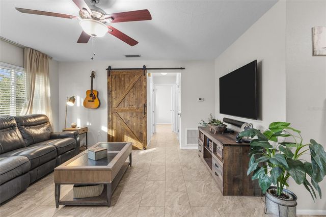 3015 SOUTHERN PARKWAY W, Bradenton, FL 34205
