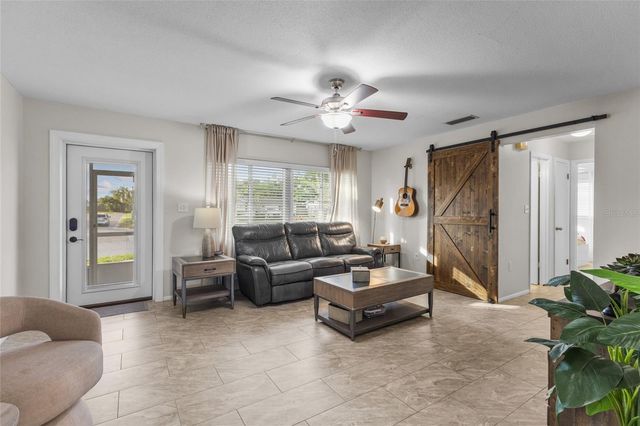 3015 SOUTHERN PARKWAY W, Bradenton, FL 34205